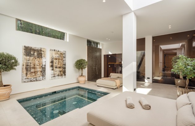 Nieuwbouw  - Villa -
Marbella