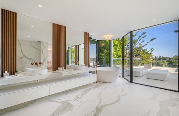 Nieuwbouw  - Villa -
Marbella