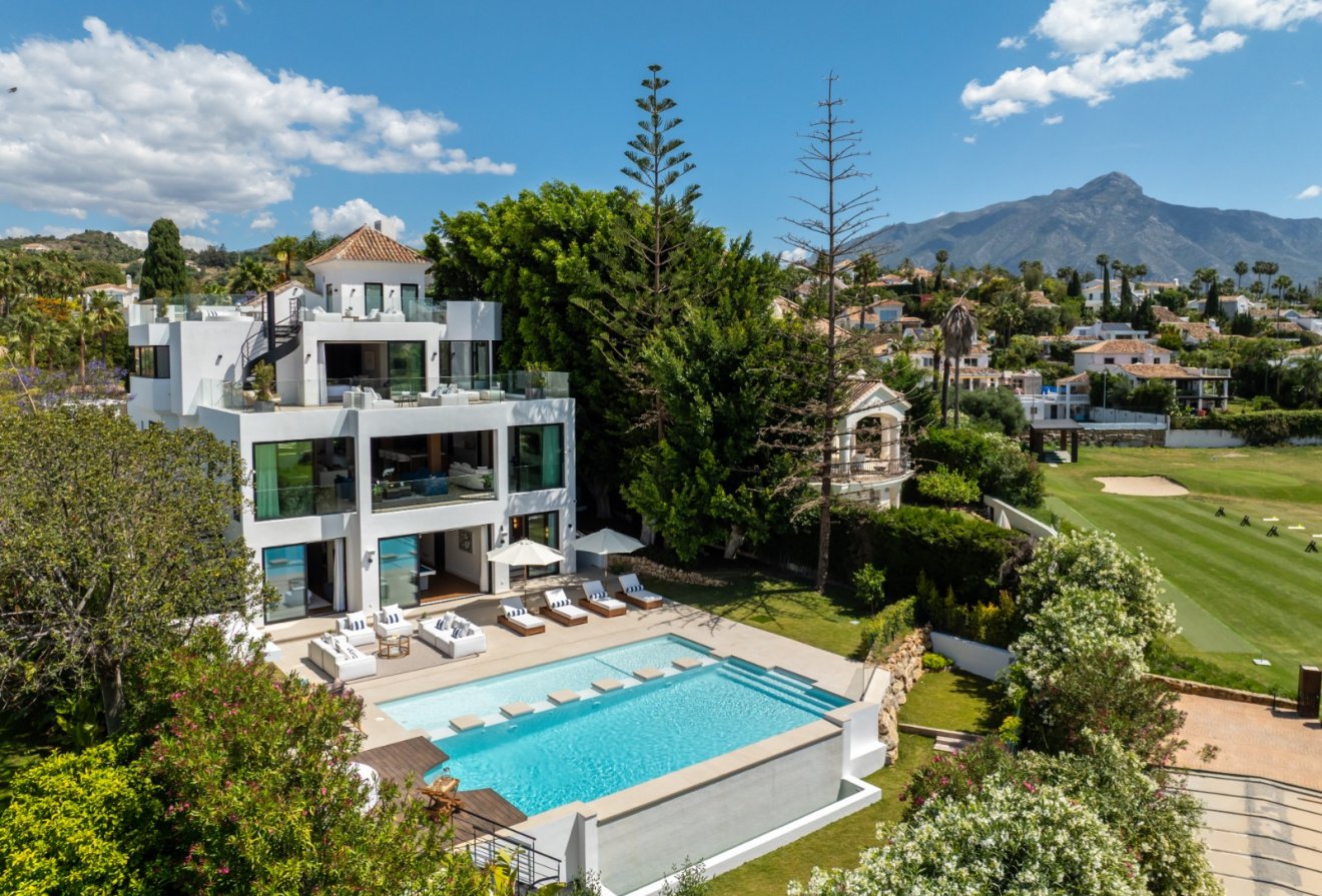 Nieuwbouw  - Villa -
Marbella