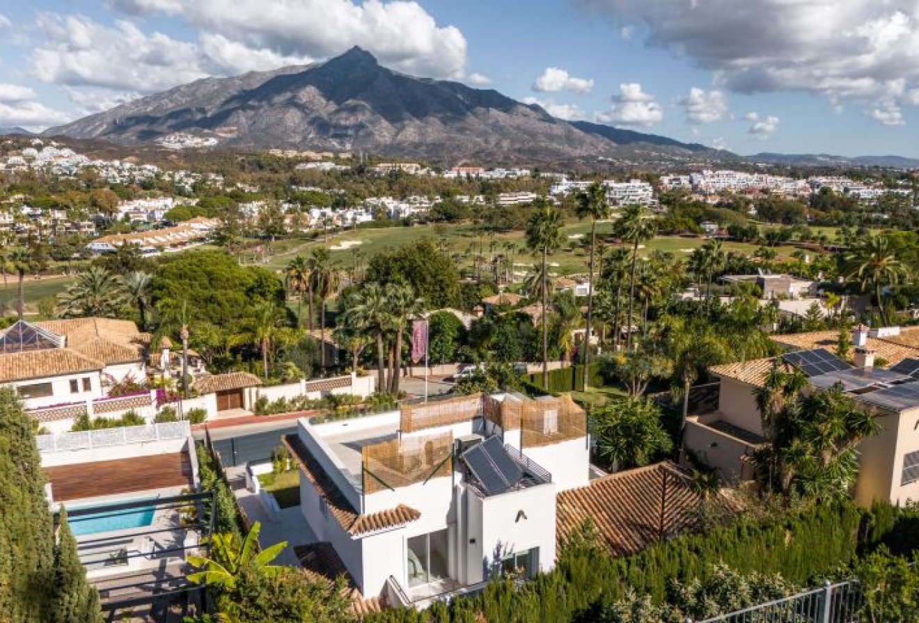 Nieuwbouw  - Villa -
Marbella