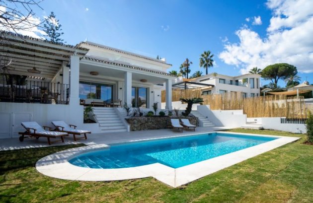 Nieuwbouw  - Villa -
Marbella