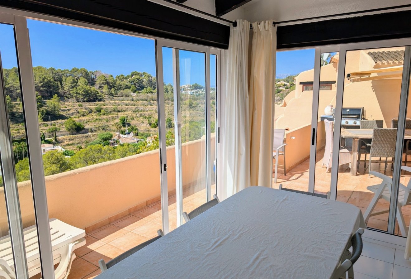 Herverkoop - Geschakelde woning -
Moraira - Benimeit