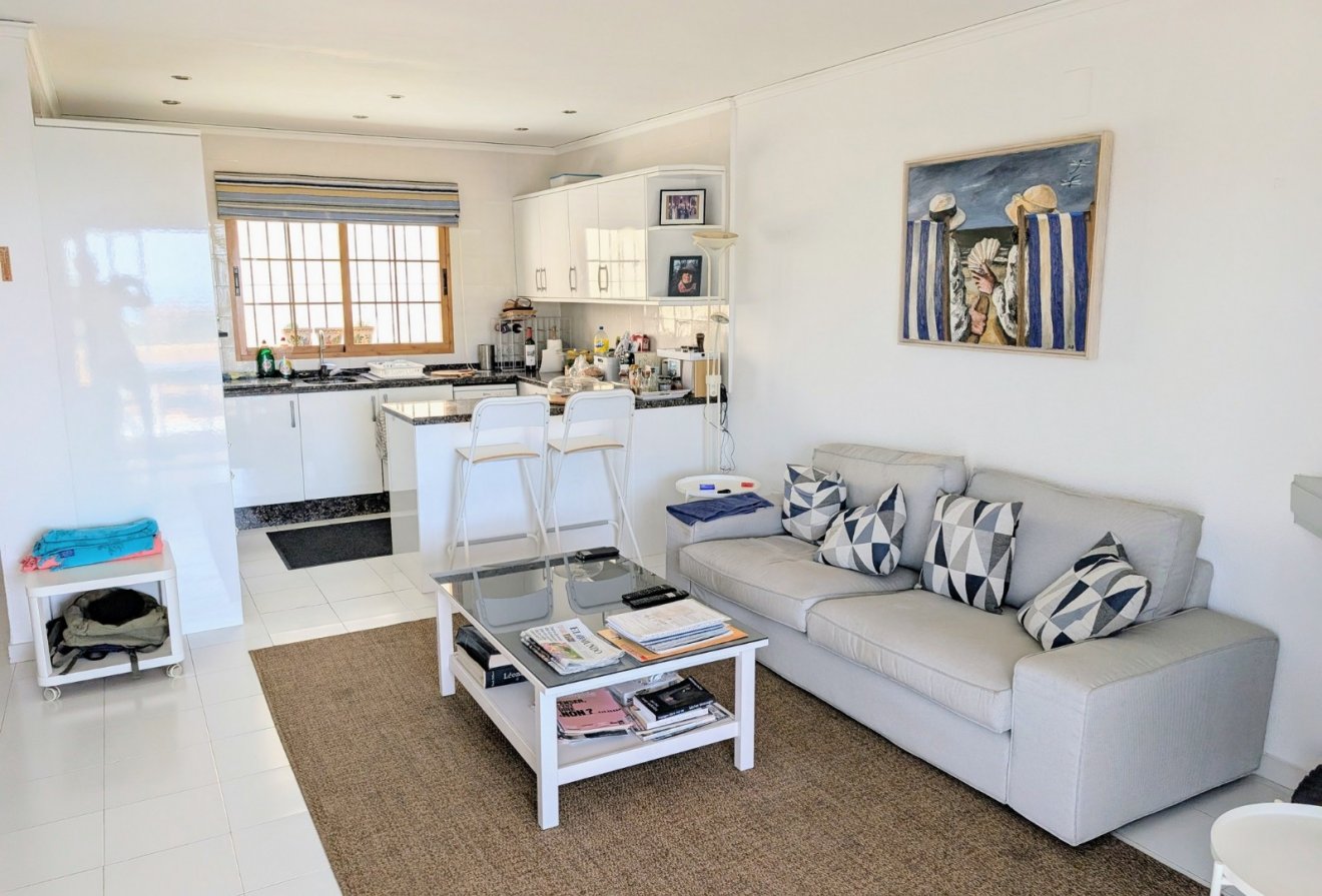 Herverkoop - Geschakelde woning -
Moraira - Benimeit