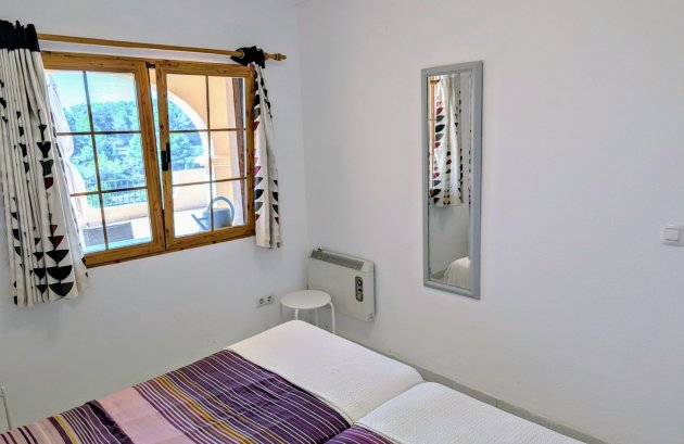 Herverkoop - Geschakelde woning -
Moraira - Benimeit