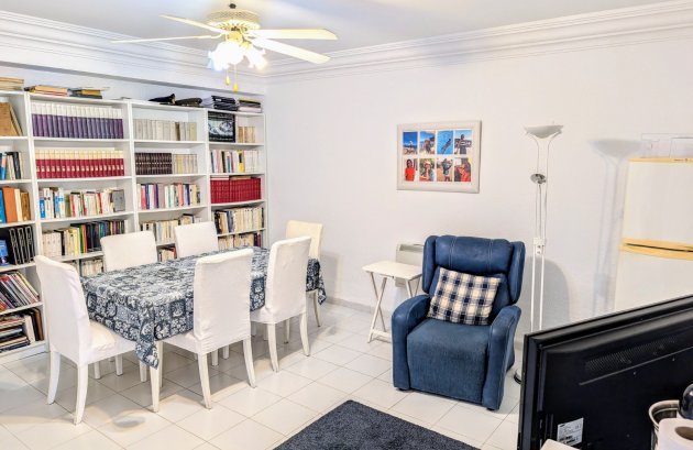 Herverkoop - Geschakelde woning -
Moraira - Benimeit