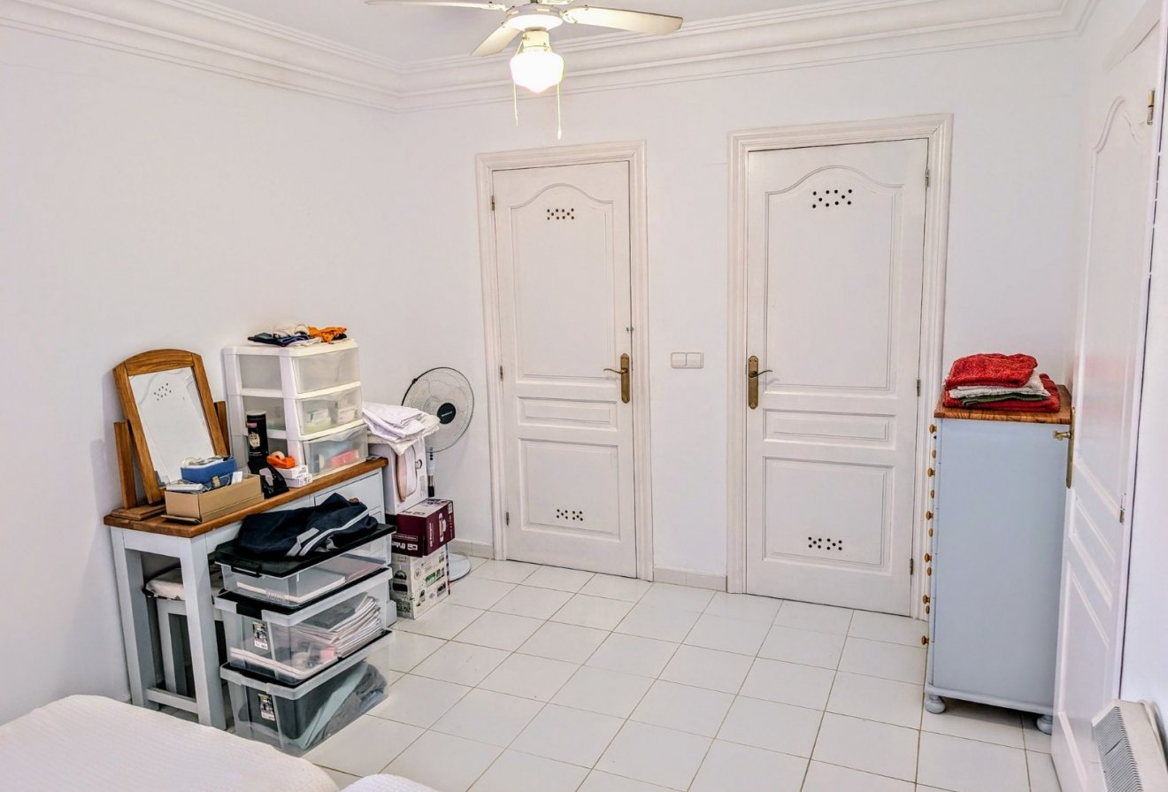 Herverkoop - Geschakelde woning -
Moraira - Benimeit