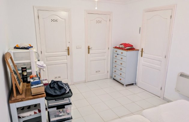 Herverkoop - Geschakelde woning -
Moraira - Benimeit