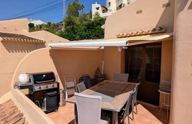 Herverkoop - Geschakelde woning -
Moraira - Benimeit