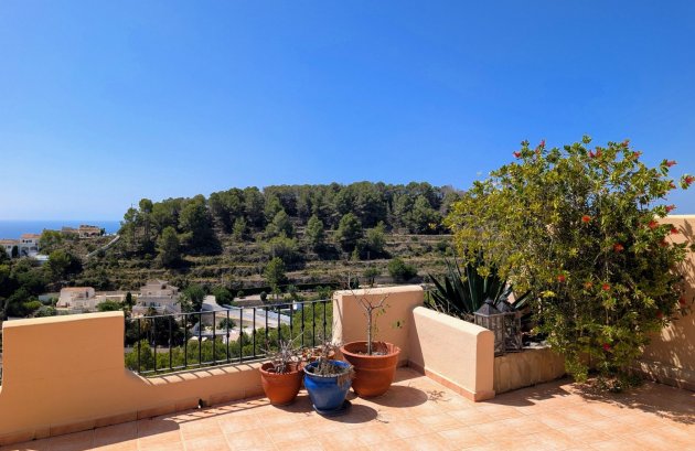 Herverkoop - Geschakelde woning -
Moraira - Benimeit