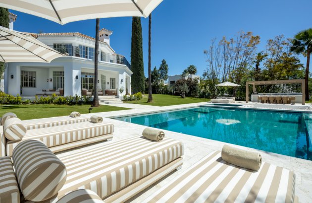 Nieuwbouw  - Villa -
Marbella