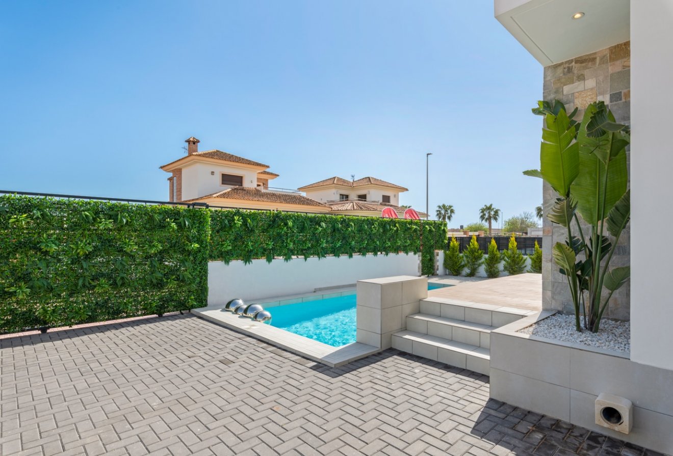 Nieuwbouw  - Villa -
Los Alcázares