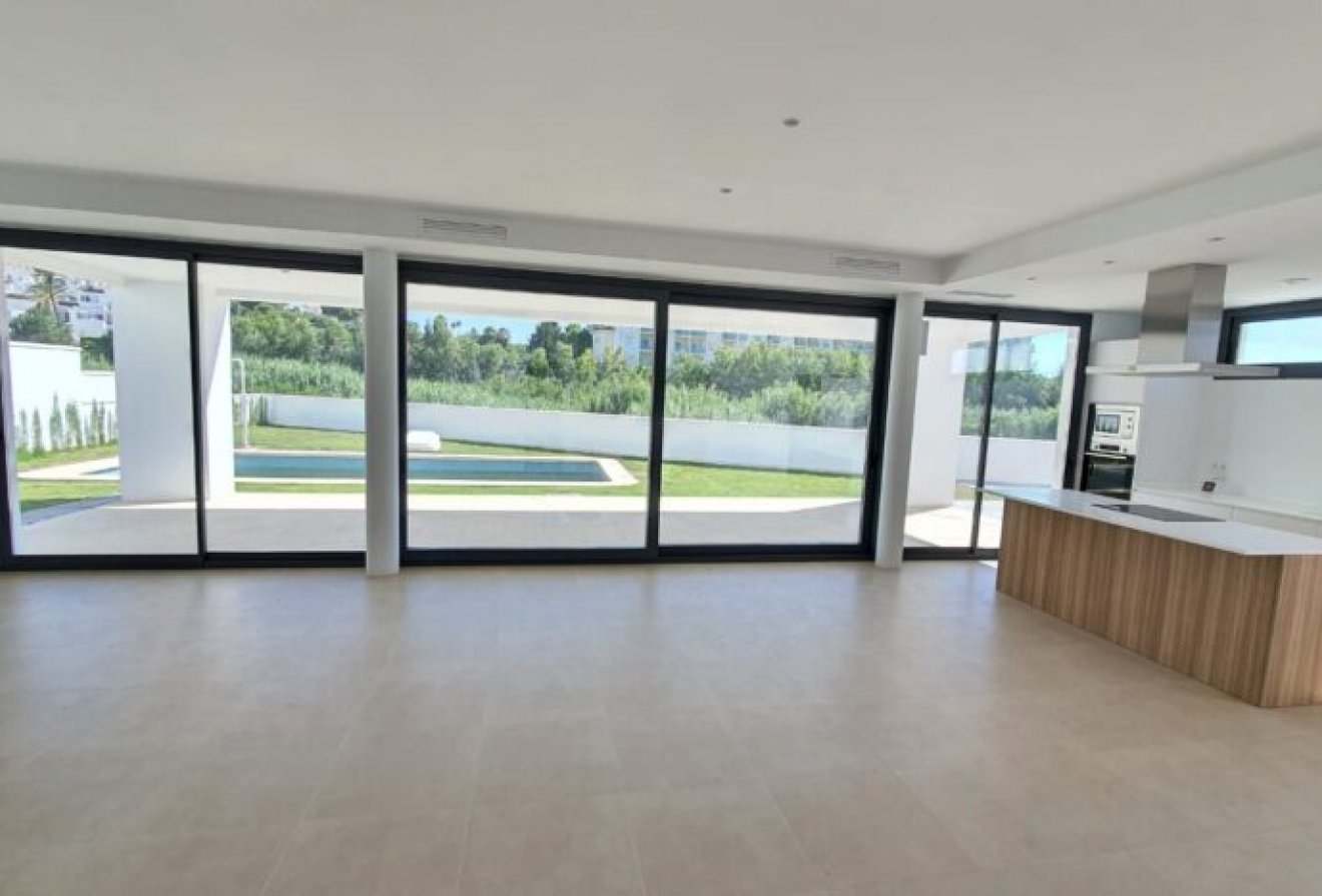 New Build - Villa -
Manilva