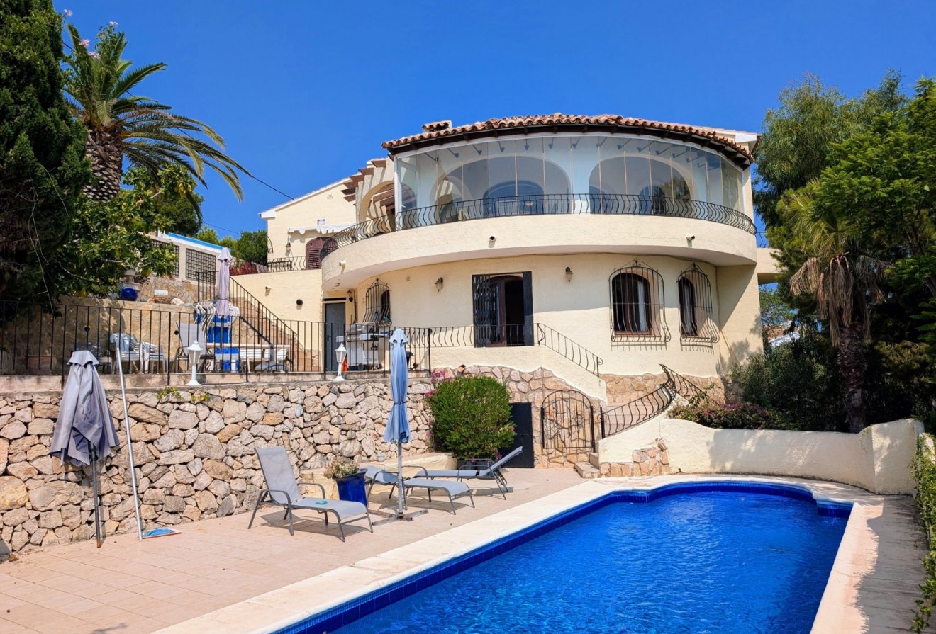 Herverkoop - Villa -
Moraira - Benimeit