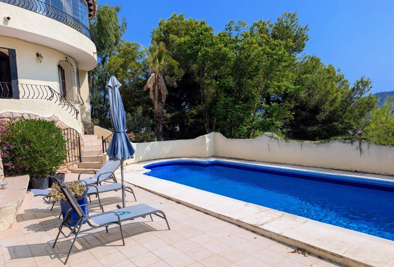 Herverkoop - Villa -
Moraira - Benimeit