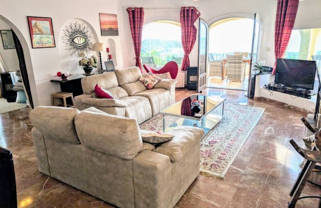 Herverkoop - Villa -
Moraira - Benimeit