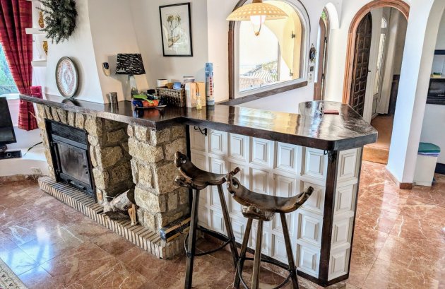 Herverkoop - Villa -
Moraira - Benimeit