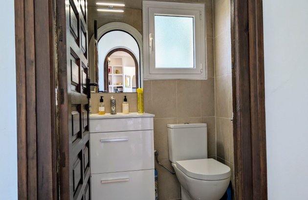 Herverkoop - Villa -
Moraira - Benimeit