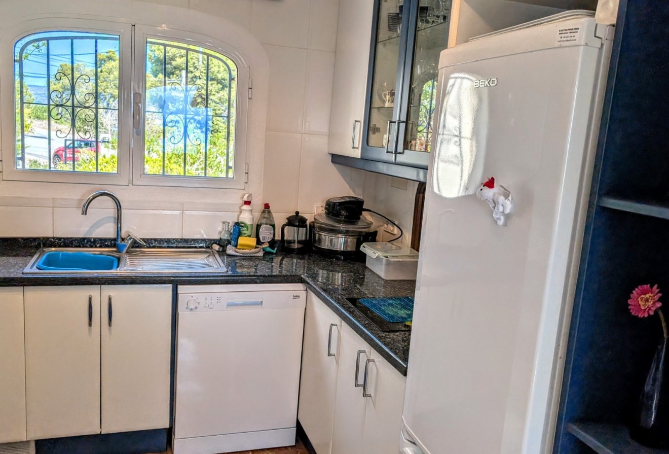 Herverkoop - Villa -
Moraira - Benimeit