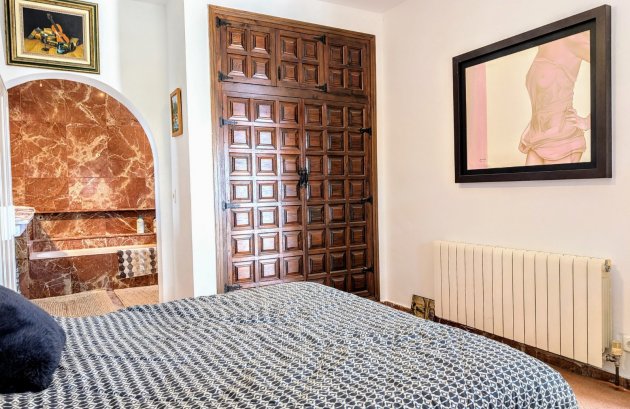 Herverkoop - Villa -
Moraira - Benimeit