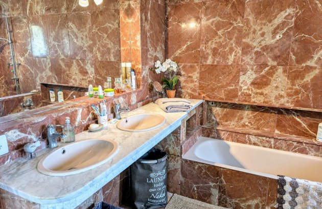 Herverkoop - Villa -
Moraira - Benimeit