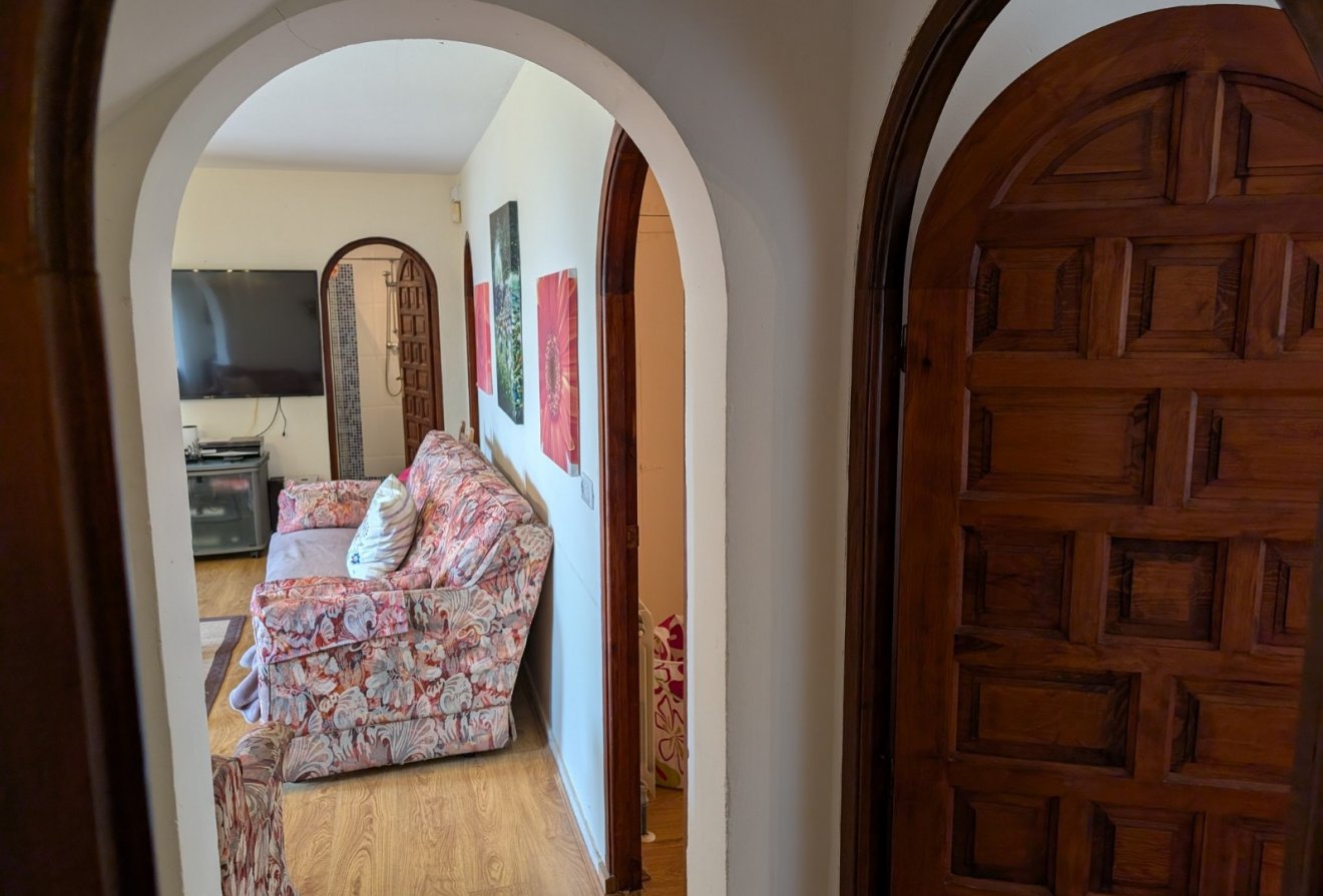 Herverkoop - Villa -
Moraira - Benimeit