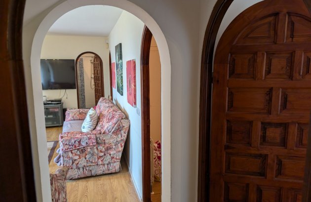 Herverkoop - Villa -
Moraira - Benimeit