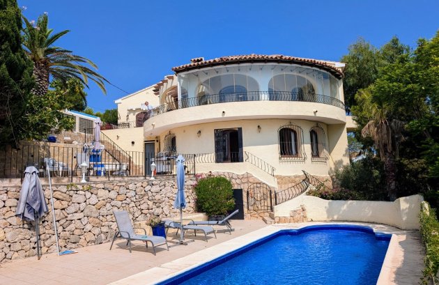 Herverkoop - Villa -
Moraira - Benimeit
