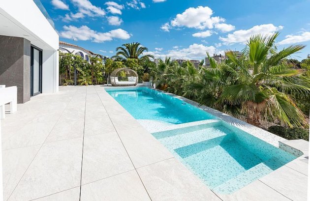 Nieuwbouw  - Villa -
Calpe