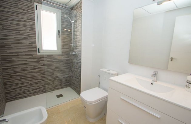 Nieuwbouw - Penthouse -
Res. Las Filipinas