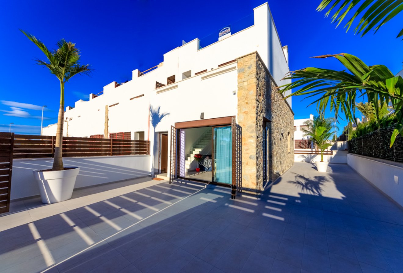 Nieuwbouw  - Geschakelde woning -
Pilar de la Horadada