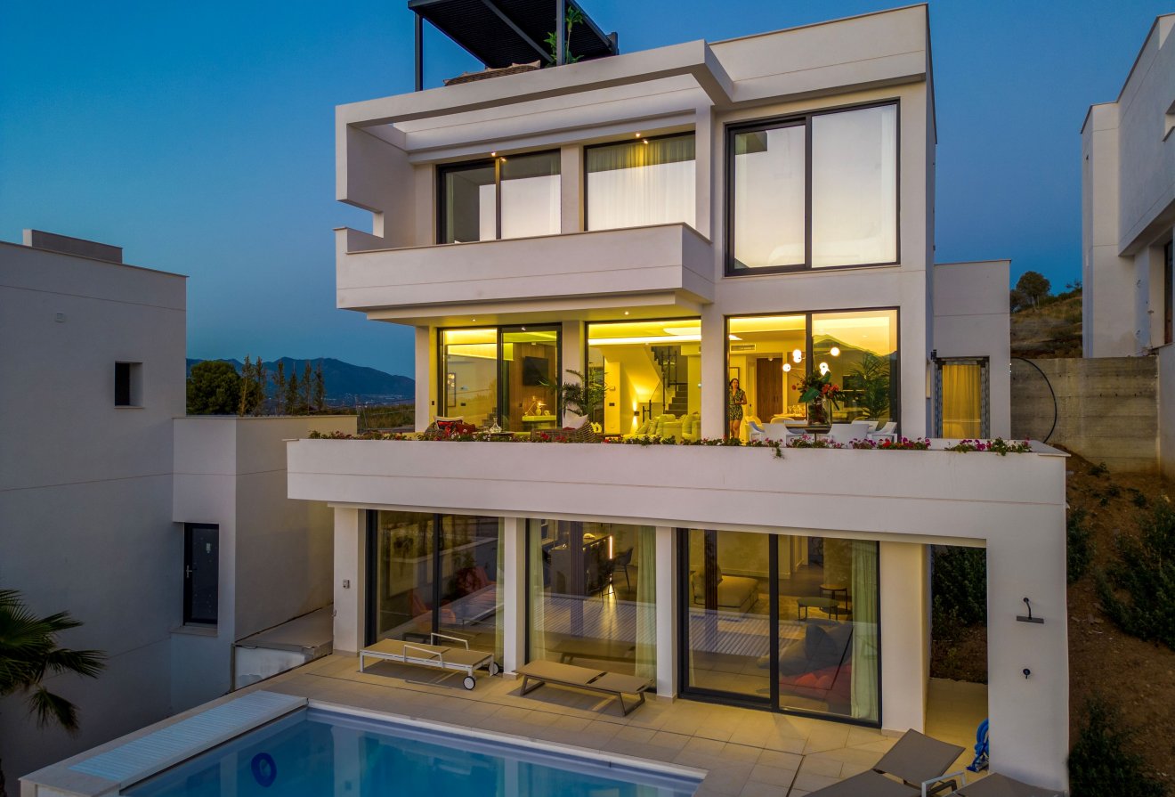 Nieuwbouw  - Villa -
Mijas