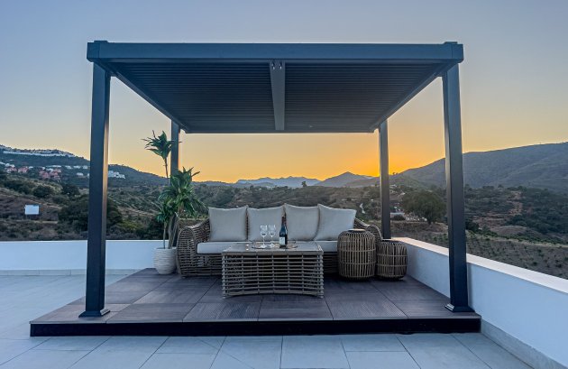 Nieuwbouw  - Villa -
Mijas