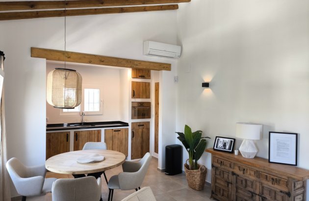 Herverkoop - Villa -
Benissa