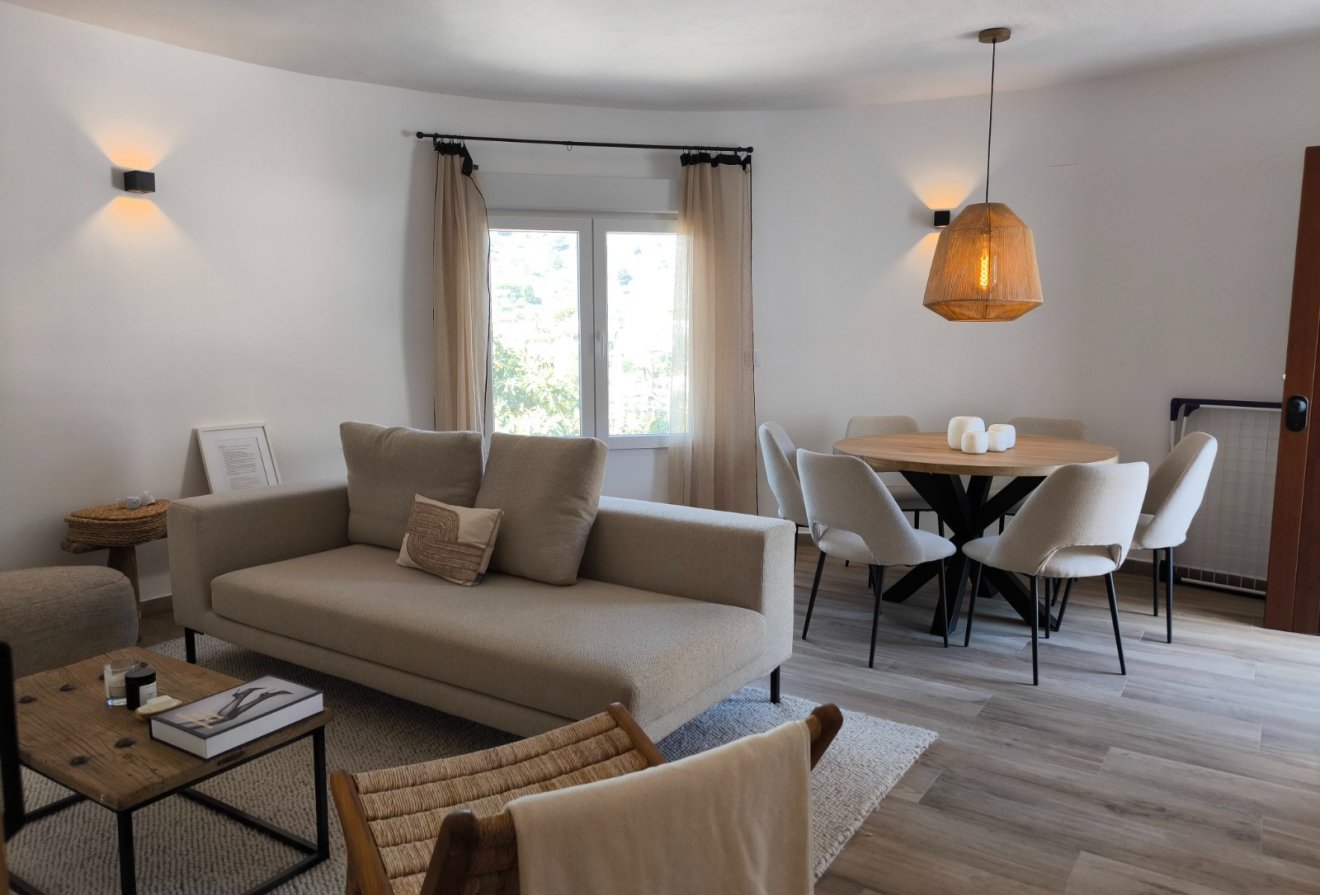 Herverkoop - Villa -
Benissa