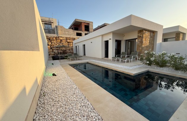 Herverkoop - Villa -
Finestrat