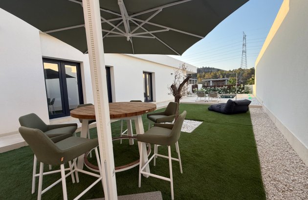 Herverkoop - Villa -
Finestrat