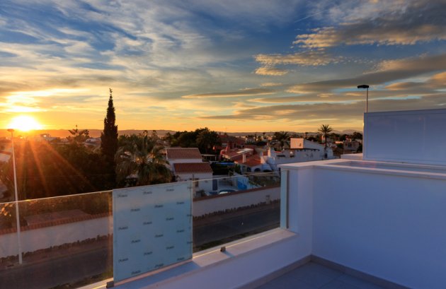 Nieuwbouw  - Geschakelde woning -
Pilar de la Horadada