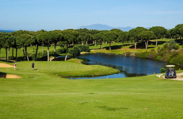 New Build - Apartment / flat -
Marbella - Cabopino Golf