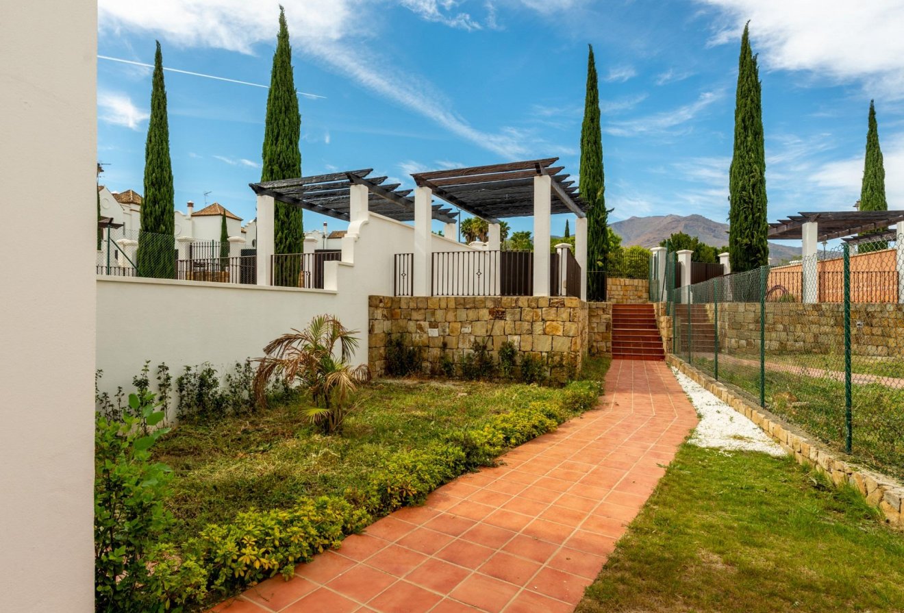 Nieuwbouw  - Geschakelde woning -
Estepona - Azata Golf Estepona Oeste