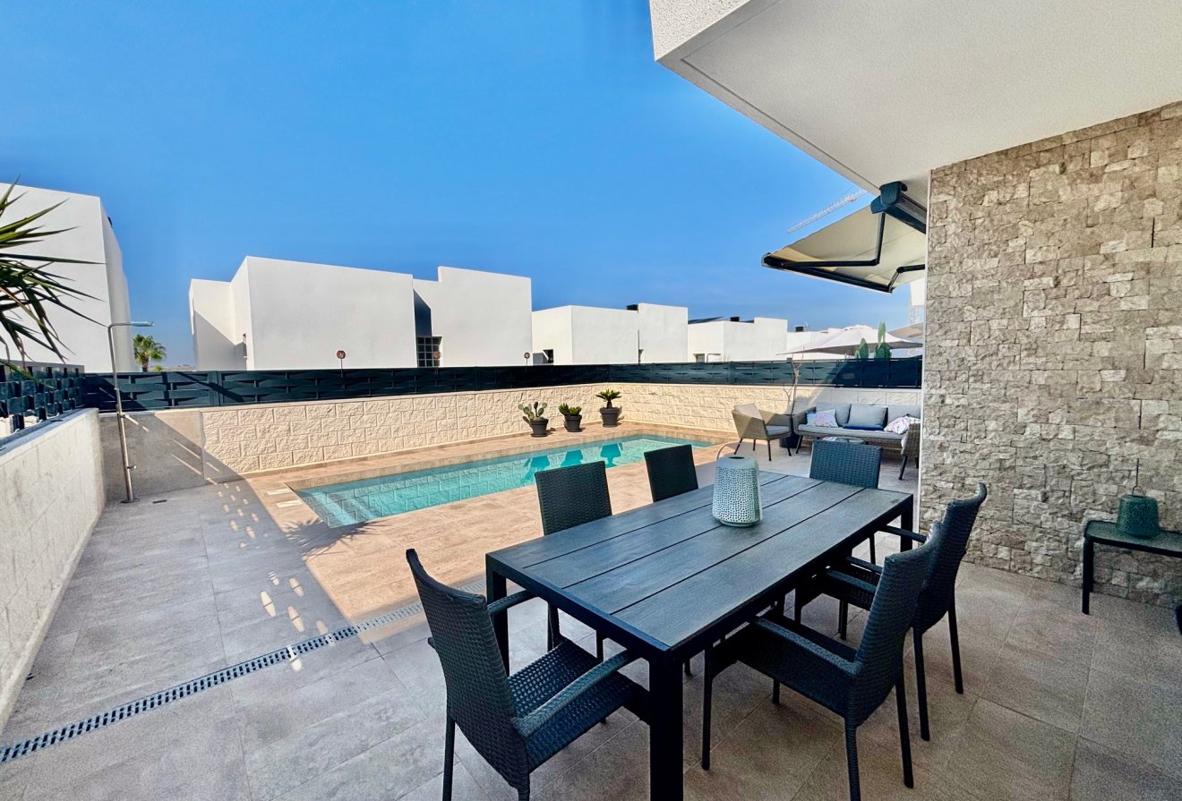 Nieuwbouw  - Villa -
Benijofar