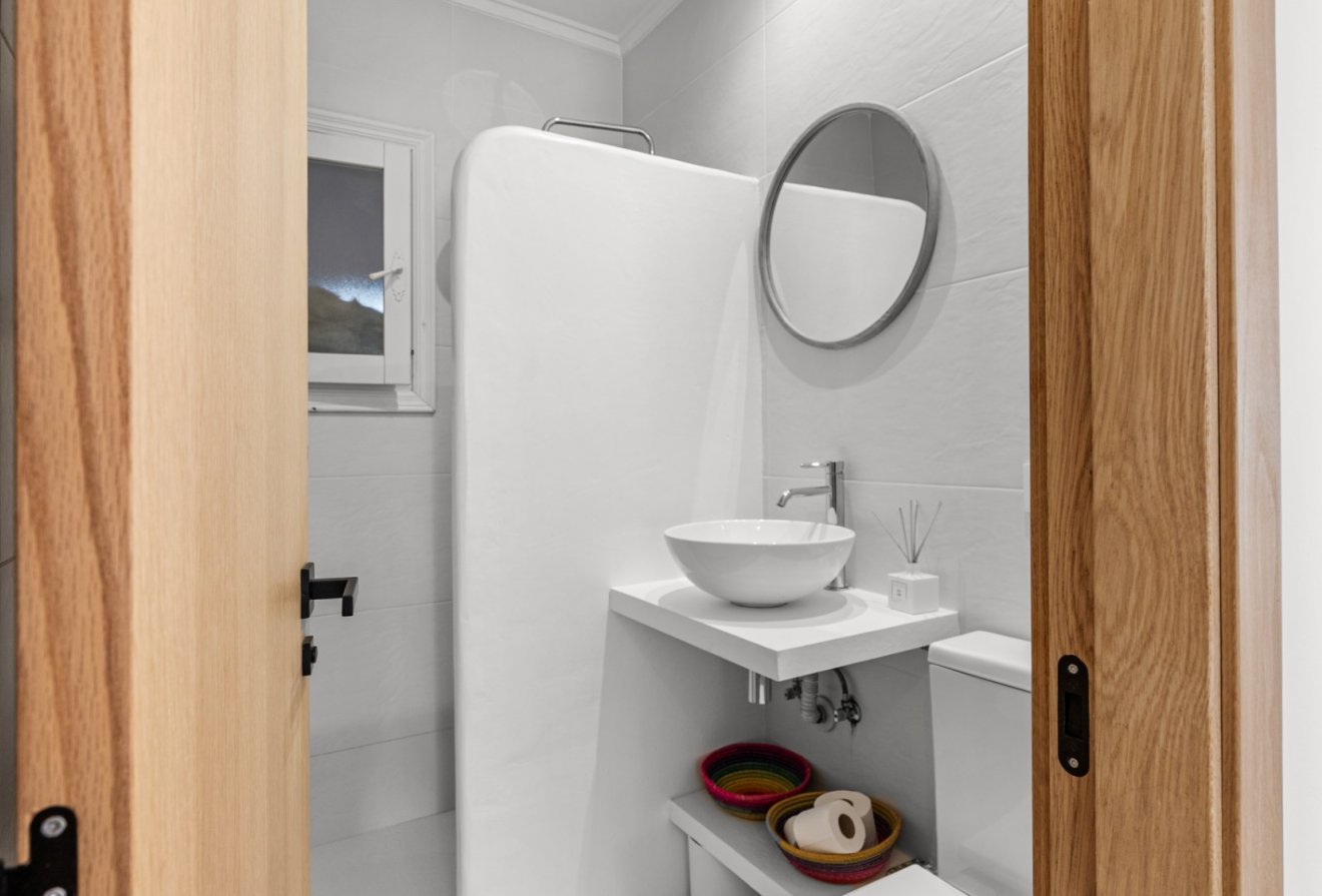 Resale - Villa -
Moraira - Andrago