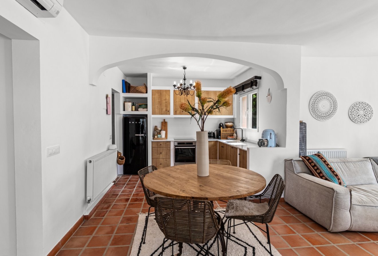 Resale - Villa -
Moraira - Andrago