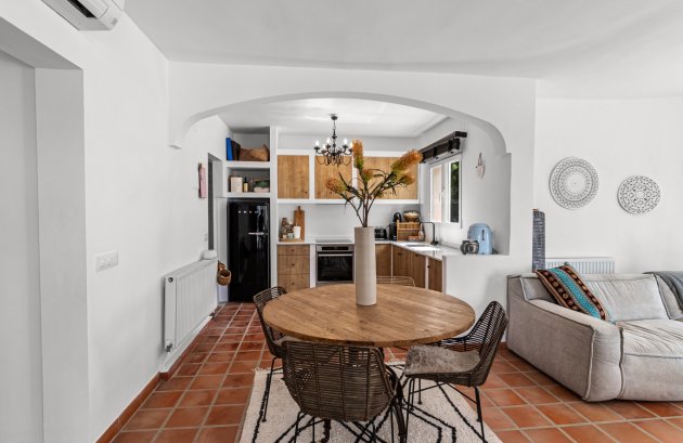 Resale - Villa -
Moraira - Andrago