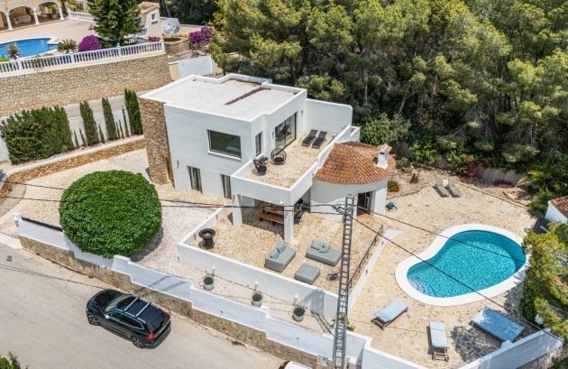 Resale - Villa -
Moraira - Andrago