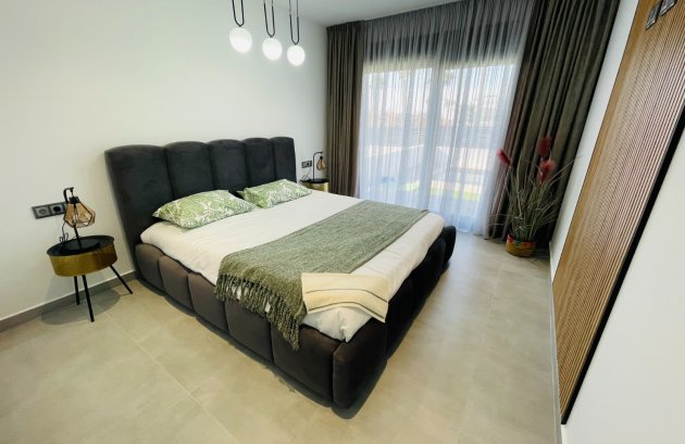 Nieuwbouw  - Villa -
Torrevieja