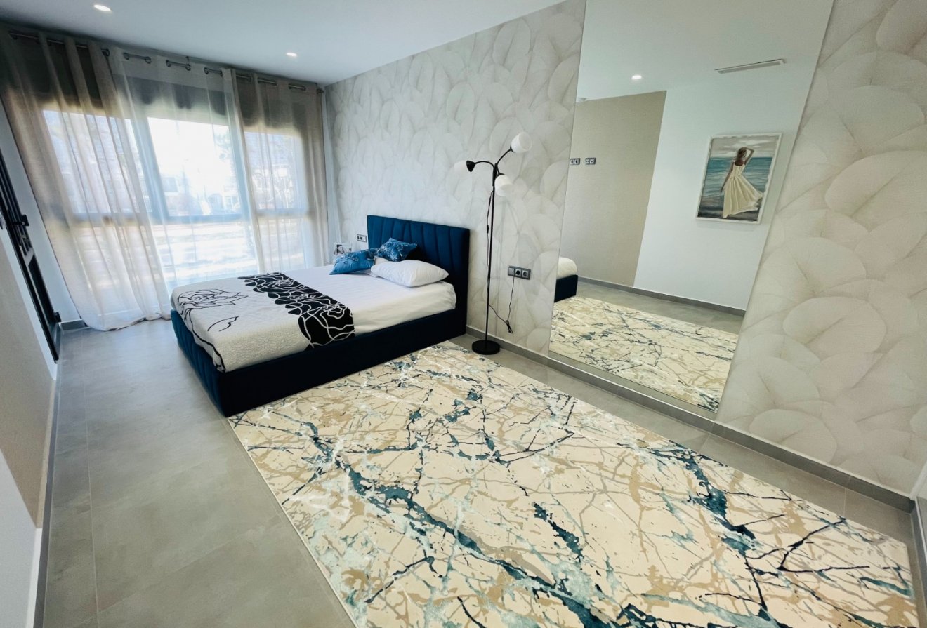 Nieuwbouw  - Villa -
Torrevieja