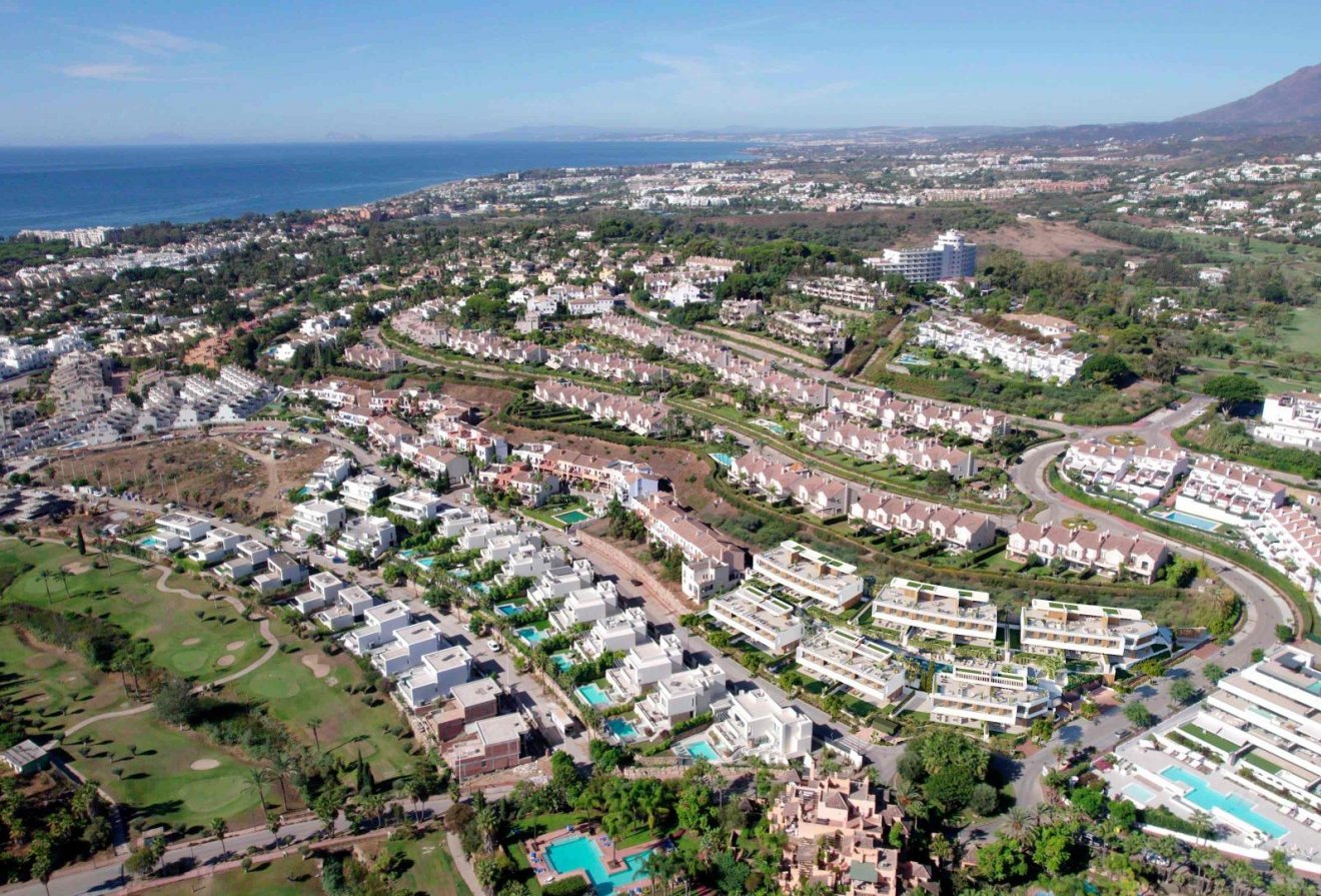 Nieuwbouw  - Geschakelde woning -
Estepona - El Paraiso Golf