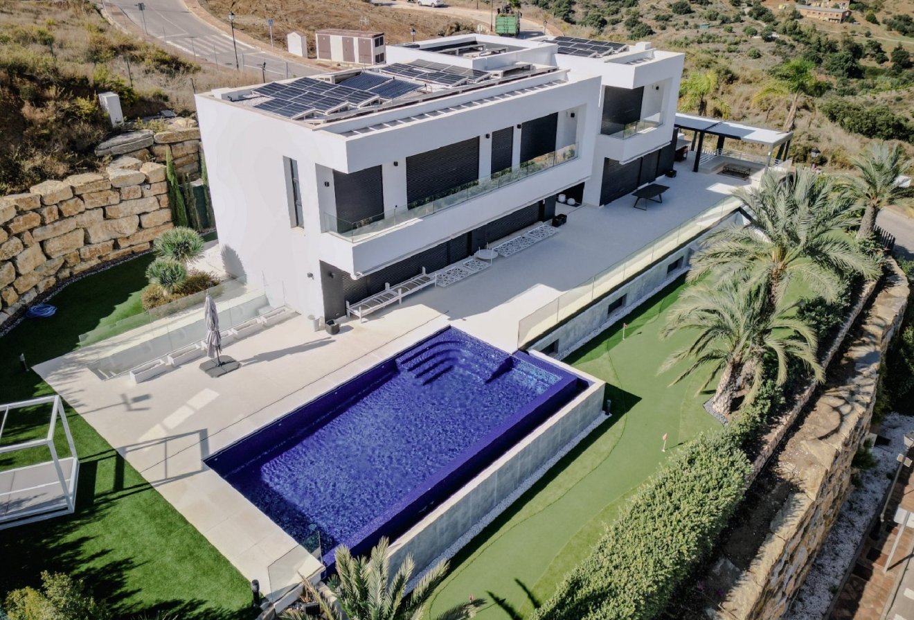 Nieuwbouw - Villa -
Mijas