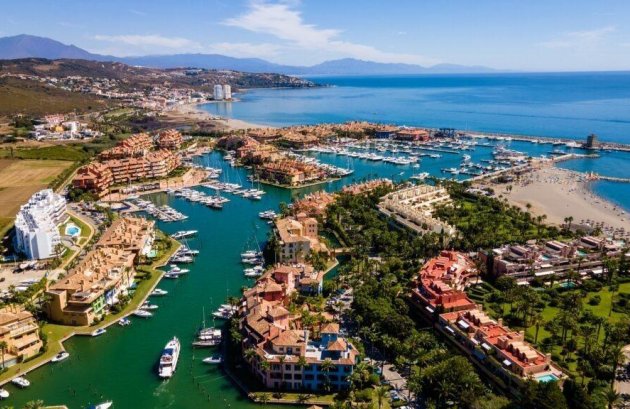 Nieuwbouw  - Appartement -
La Linea De La Concepcion - Alcaidesa