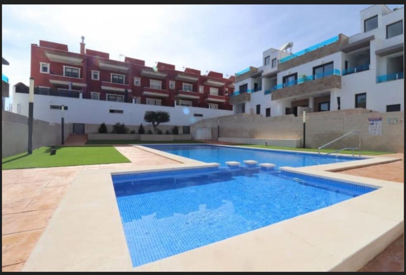 Nieuwbouw  - Geschakelde woning -
Bigastro